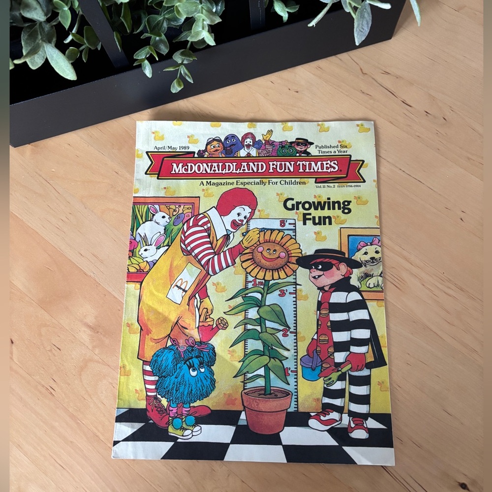 *1989* McDonald’s ‘McDonaldland Fun Times’ Magazine Vol. 11 No. 2 April/May 1989